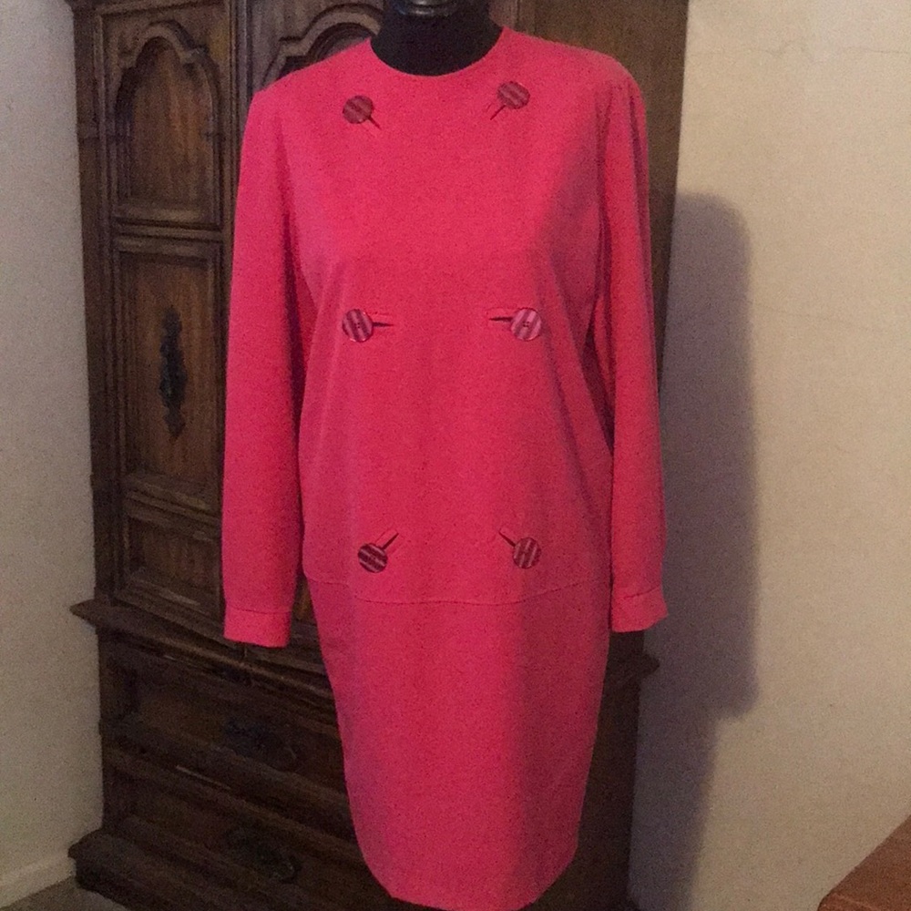 Vintage Women's Pink Long Sleeve Shift Dress